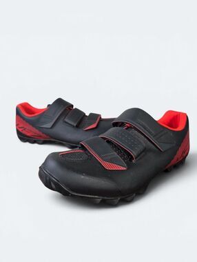 Shimano ME3 Men’s MTB Cycling Shoes Size 45 - Black/Red New Cleats Included